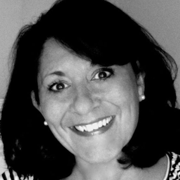 Meet your Posher, Claudia - Picture 1 of 1